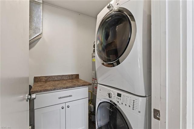 820 W 51st ST, Norfolk, VA 23508