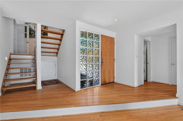 820 W 51st ST, Norfolk, VA 23508