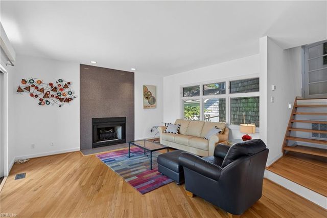 820 W 51st ST, Norfolk, VA 23508