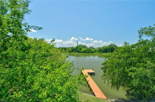 820 W 51st ST, Norfolk, VA 23508