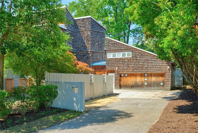 820 W 51st ST, Norfolk, VA 23508
