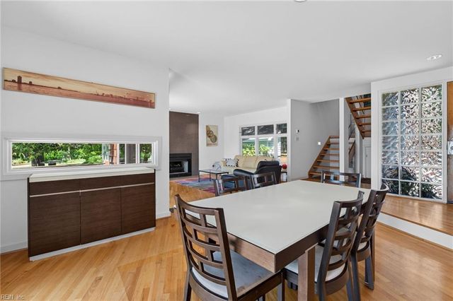 820 W 51st ST, Norfolk, VA 23508