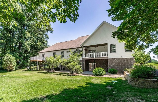 10689 S Oak Ridge Estate, Haubstadt, IN 47639