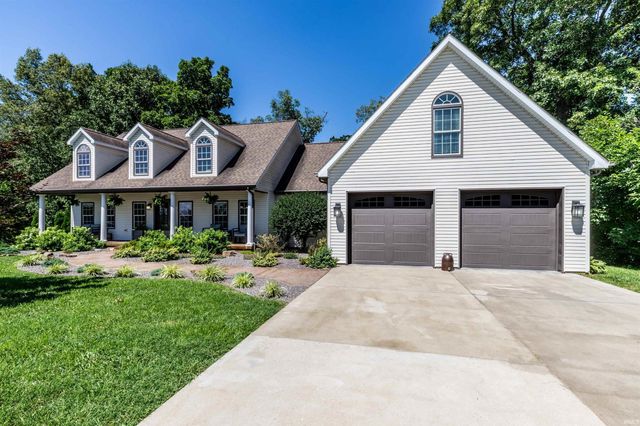 10689 S Oak Ridge Estate, Haubstadt, IN 47639