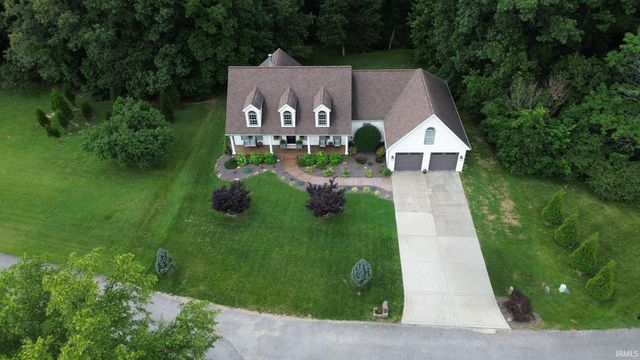 10689 S Oak Ridge Estate, Haubstadt, IN 47639