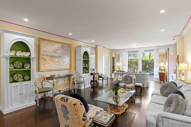 315 S Lake Drive 1a, Palm Beach, FL 33480