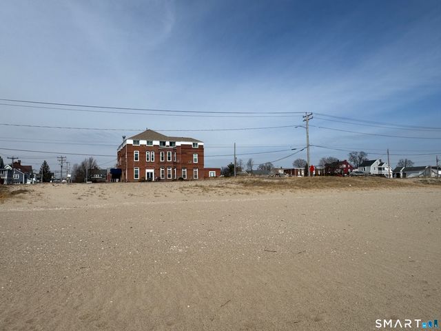 1 Peck Avenue 6, West Haven, CT 06516