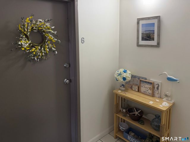 1 Peck Avenue 6, West Haven, CT 06516