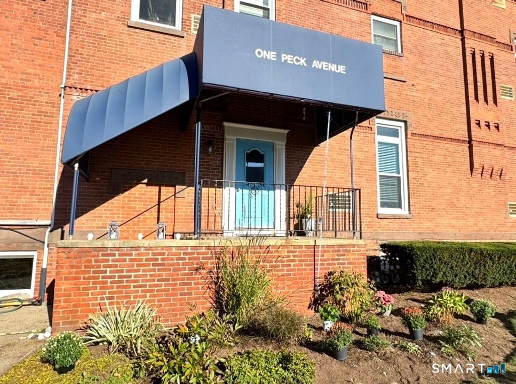 1 Peck Avenue 6, West Haven, CT 06516