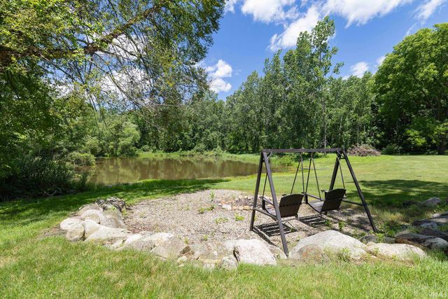 54725 County Road 33, Middlebury, IN 46540