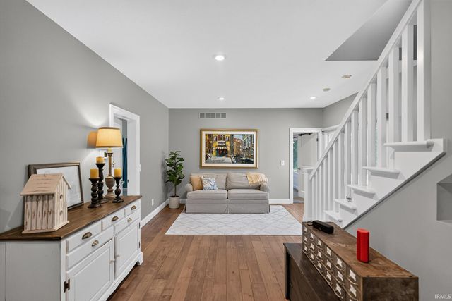 54725 County Road 33, Middlebury, IN 46540