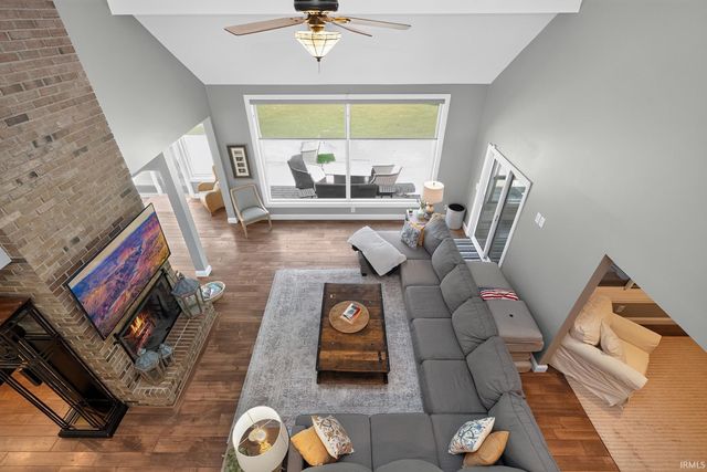 54725 County Road 33, Middlebury, IN 46540
