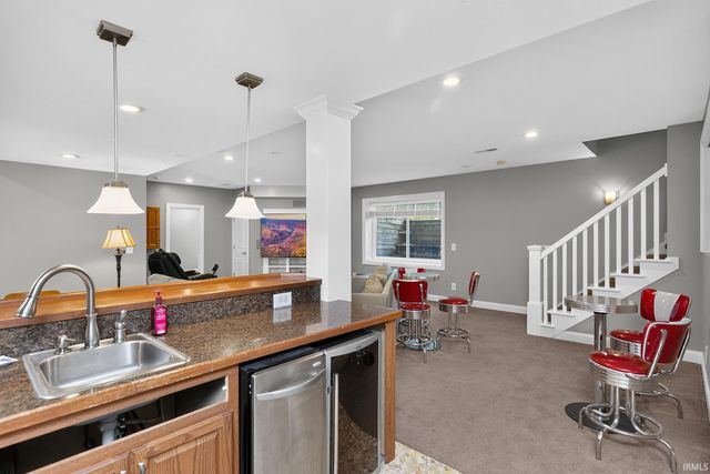 54725 County Road 33, Middlebury, IN 46540