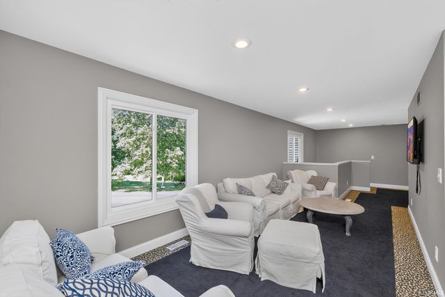 54725 County Road 33, Middlebury, IN 46540