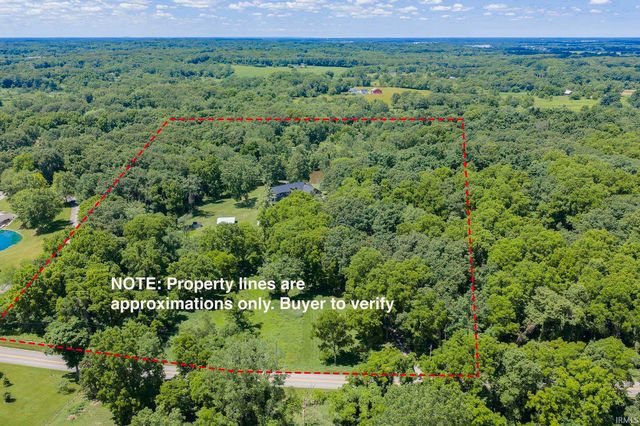 54725 County Road 33, Middlebury, IN 46540