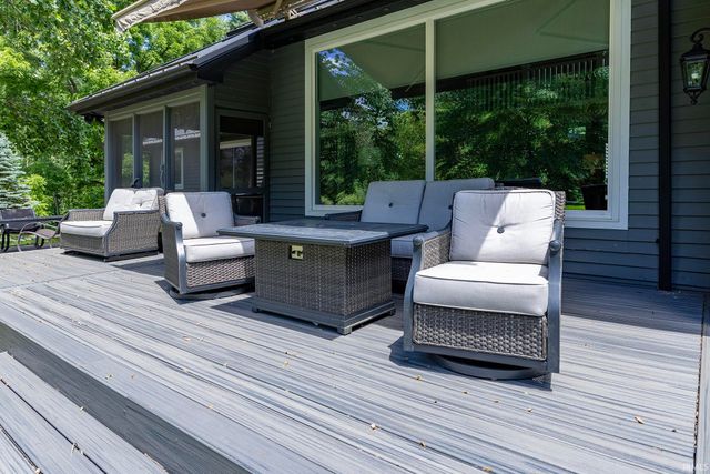 54725 County Road 33, Middlebury, IN 46540