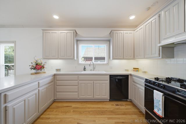 1620 S Florence Place, Tulsa, OK 74104