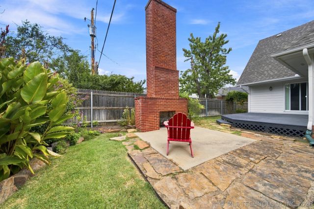 1620 S Florence Place, Tulsa, OK 74104