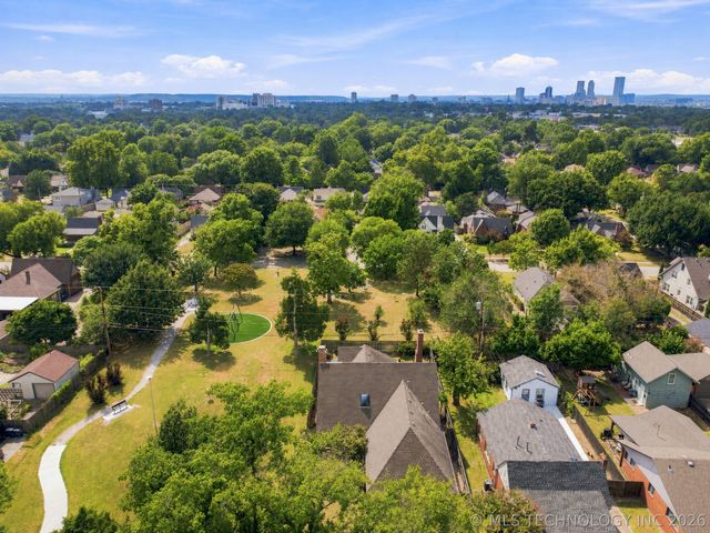 1620 S Florence Place, Tulsa, OK 74104