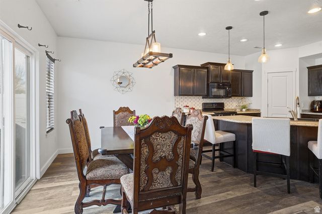 928 CHATHAM DR, North Salt Lake, UT 84054