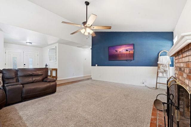 2412 Chianti Cir, Modesto, CA 95356