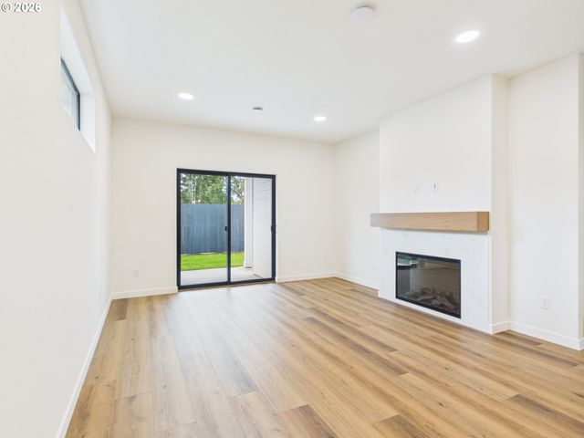2111 Nw 17TH Pl, Battle Ground, WA 98604