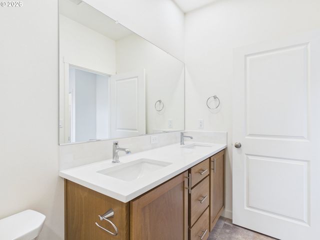 2111 Nw 17TH Pl, Battle Ground, WA 98604