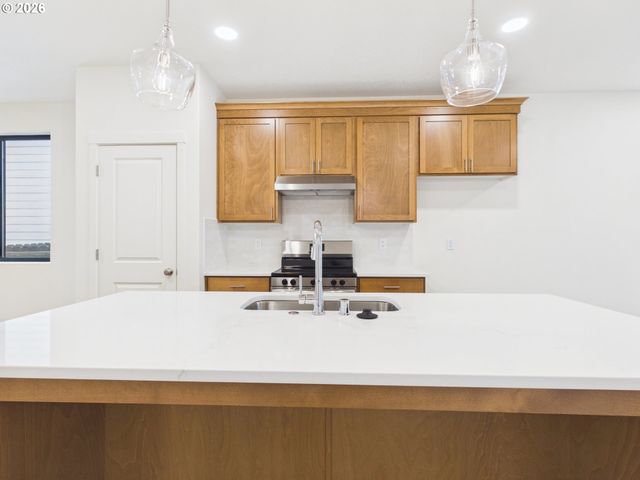 2111 Nw 17TH Pl, Battle Ground, WA 98604