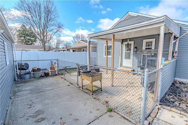 162 Mitchell Street, Barberton, OH 44203