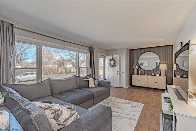 162 Mitchell Street, Barberton, OH 44203