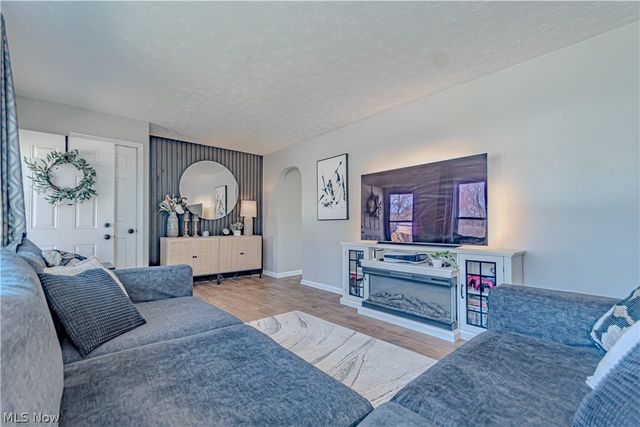 162 Mitchell Street, Barberton, OH 44203