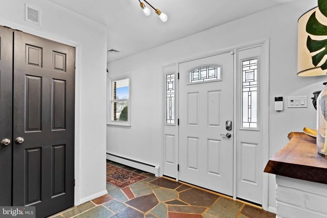 3807 HEARTHSTONE RD, Camp Hill, PA 17011