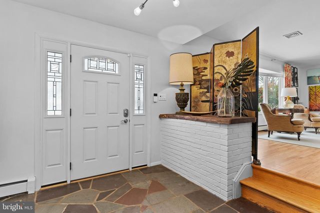 3807 HEARTHSTONE RD, Camp Hill, PA 17011