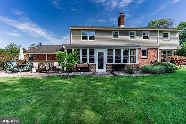 3807 HEARTHSTONE RD, Camp Hill, PA 17011