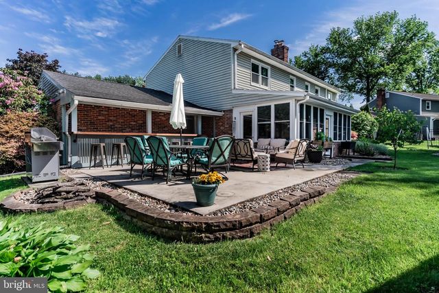 3807 HEARTHSTONE RD, Camp Hill, PA 17011