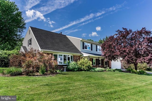 3807 HEARTHSTONE RD, Camp Hill, PA 17011