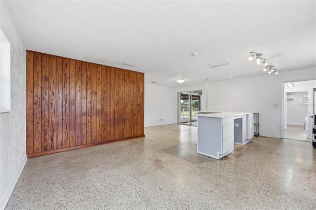 1215 NE 21ST AVENUE, Gainesville, FL 32609