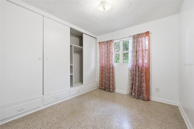 1215 NE 21ST AVENUE, Gainesville, FL 32609