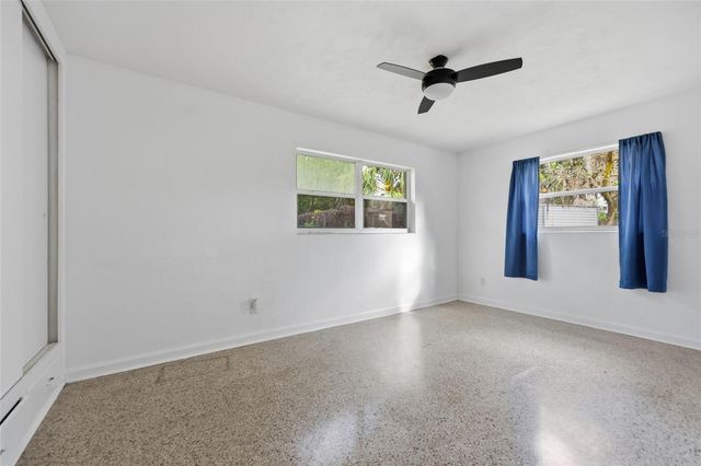 1215 NE 21ST AVENUE, Gainesville, FL 32609