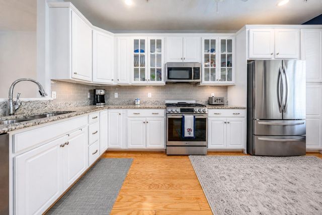 14 Stony Brook Drive, Mashpee, MA 02649