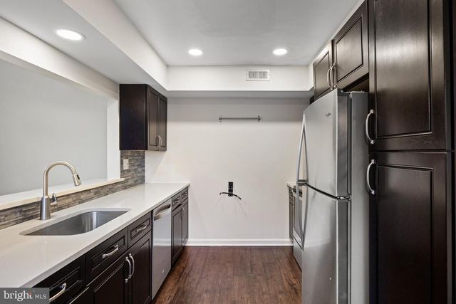 806 GREGORYS WAY, Voorhees, NJ 08043