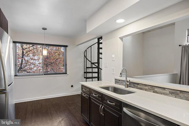 806 GREGORYS WAY, Voorhees, NJ 08043