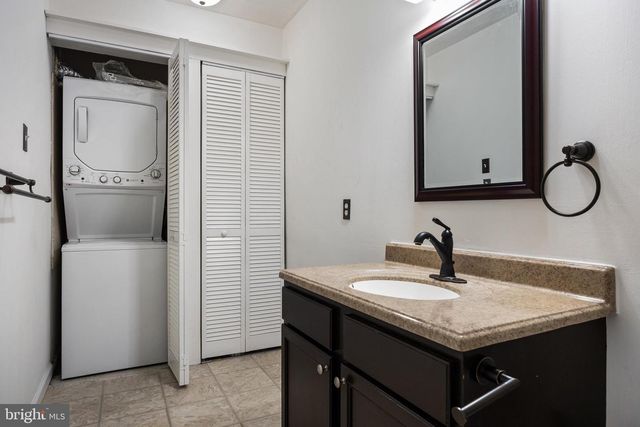 806 GREGORYS WAY, Voorhees, NJ 08043