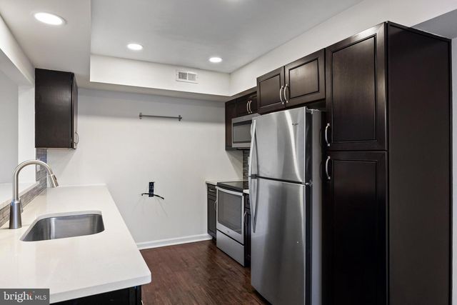 806 GREGORYS WAY, Voorhees, NJ 08043