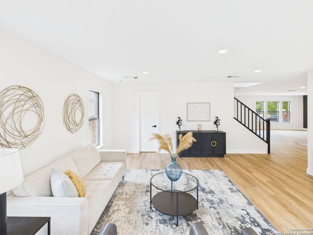 4933 Corian Well, San Antonio, TX 78247