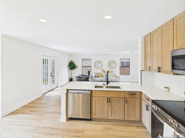 4933 Corian Well, San Antonio, TX 78247