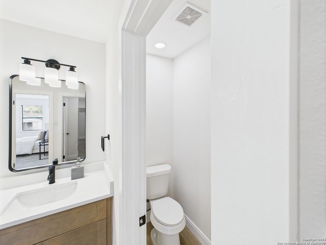 4933 Corian Well, San Antonio, TX 78247