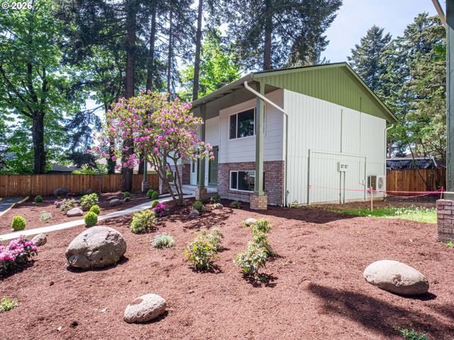16927 Ne GLISAN St, Portland, OR 97230