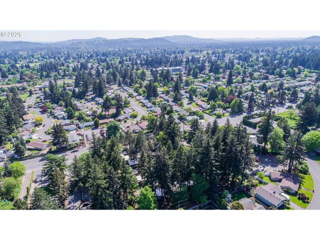 16927 Ne GLISAN St, Portland, OR 97230