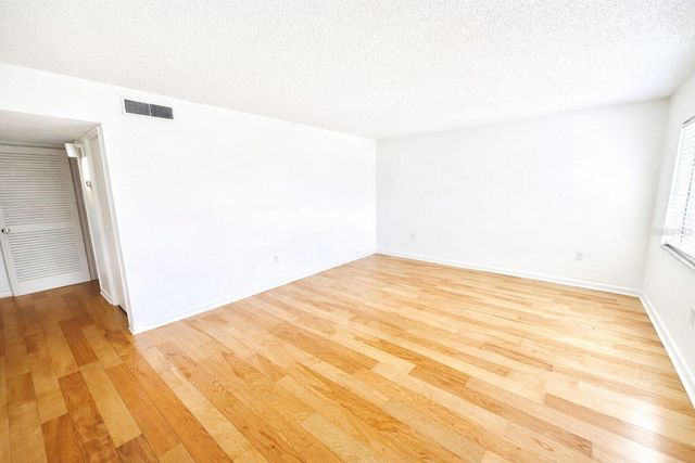 2505 N ALAFAYA TRAIL 8, Orlando, FL 32826